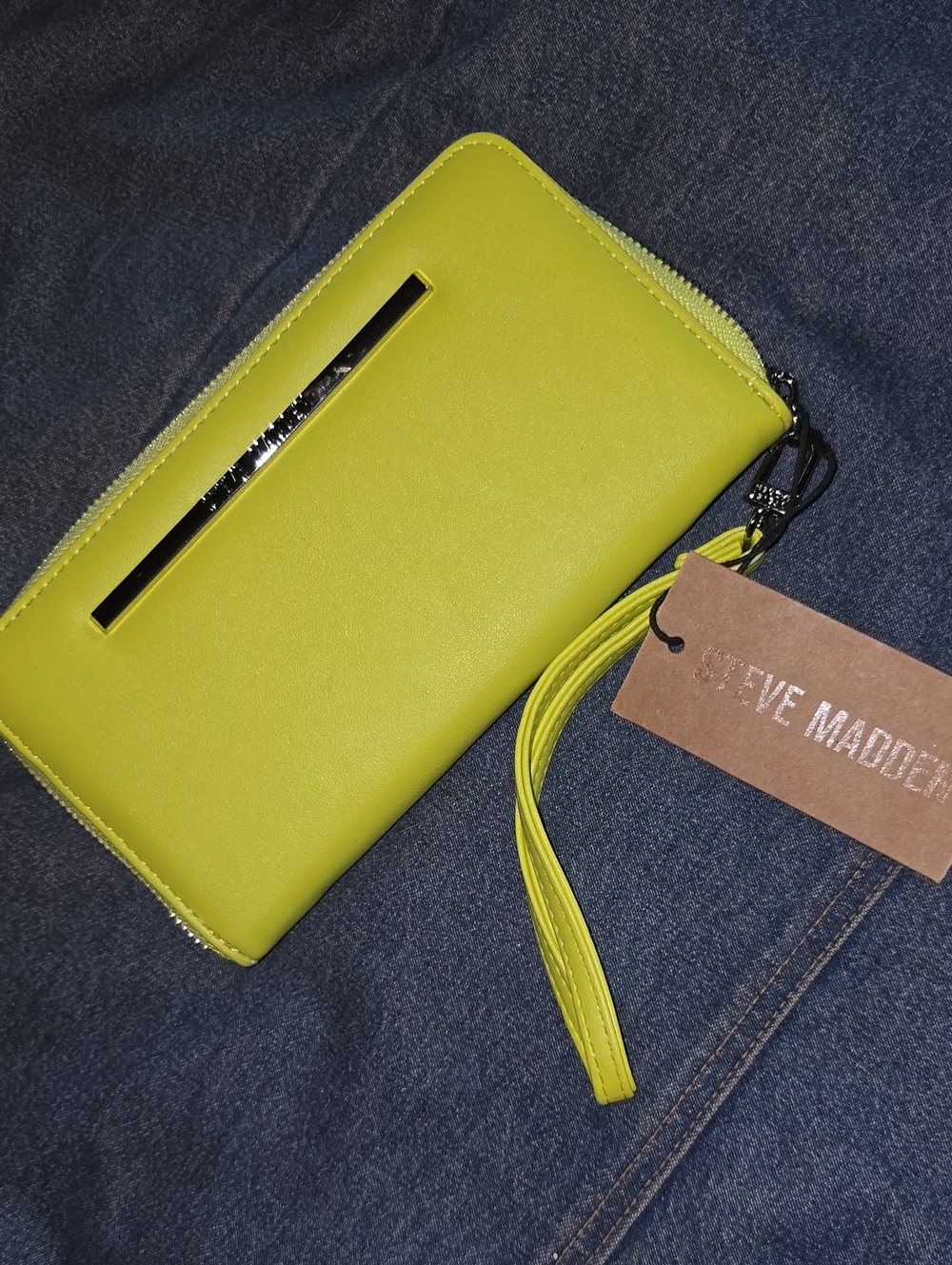 NWT Steve Madden Neon Lime Wristlet Wallet